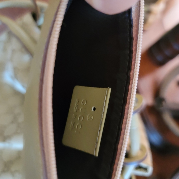 Authentic Gucci bucket bag - Picture 3 of 7